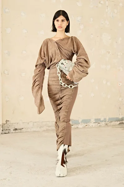 Look 4